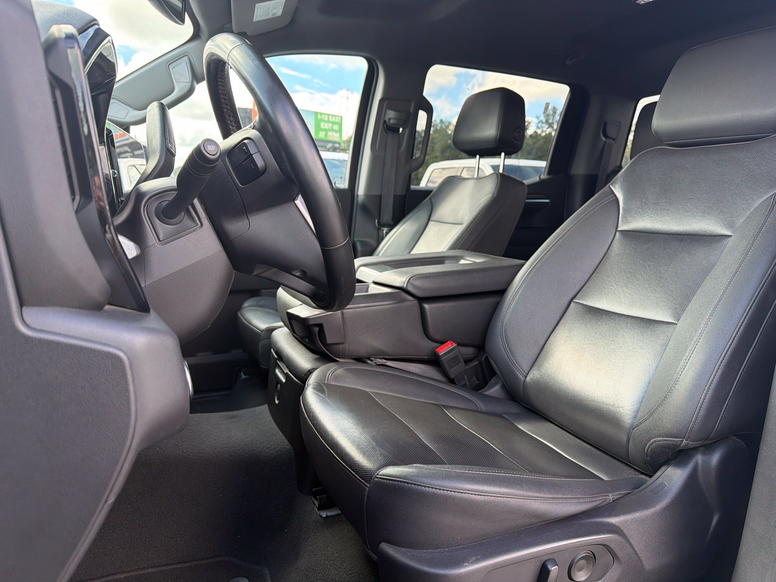 Used 2024 GMC Sierra 1500 SLT RWD image 8
