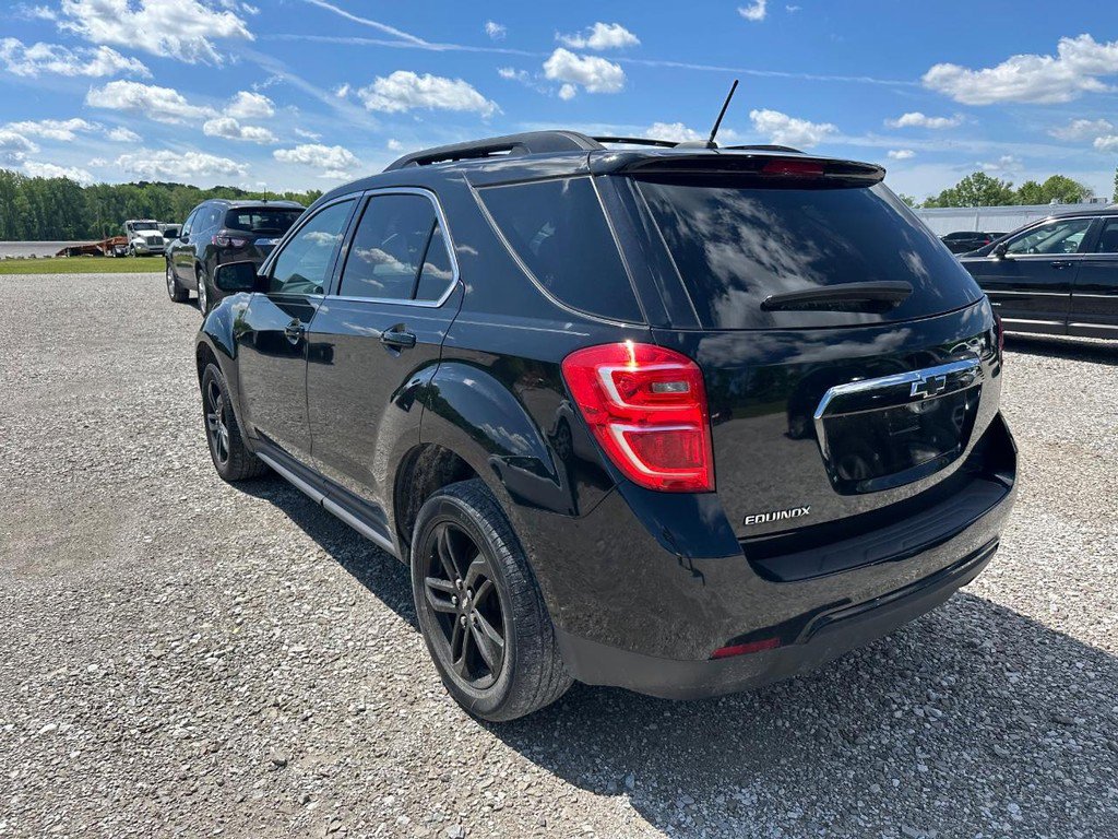 Used 2017 Chevrolet Equinox Premier w/ Enhanced Convenience Package FWD image 4