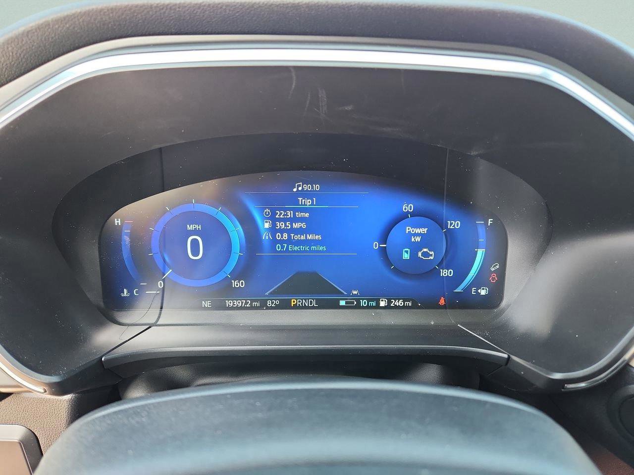 Used 2022 Ford Escape Titanium w/ Titanium Premium Package image 27