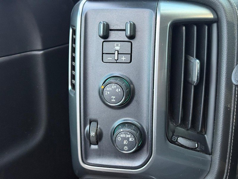 Used 2018 Chevrolet Silverado 1500 LTZ w/ Sport Package image 22