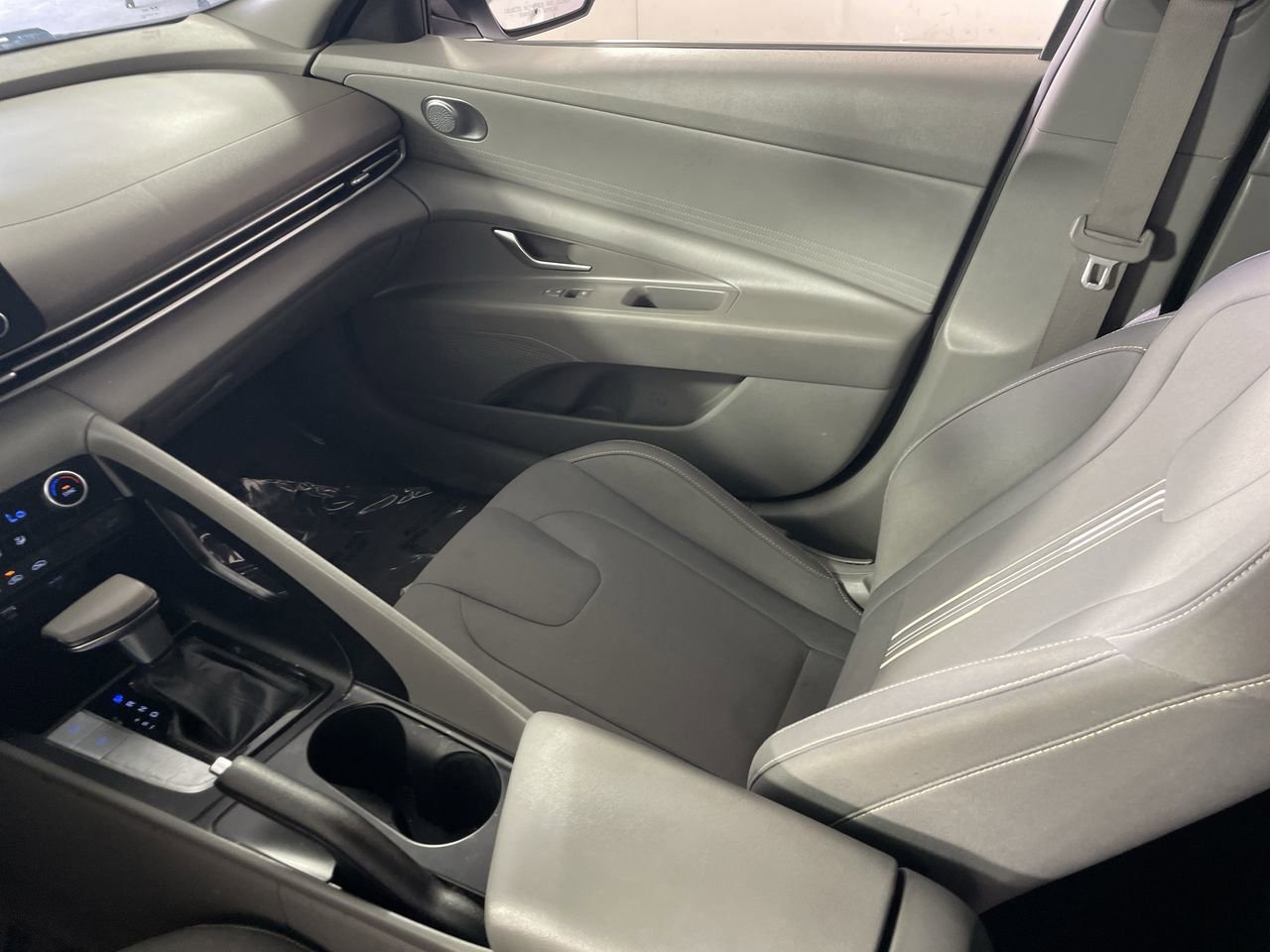 Used 2022 Hyundai Elantra SEL w/ Cargo Package FWD image 20