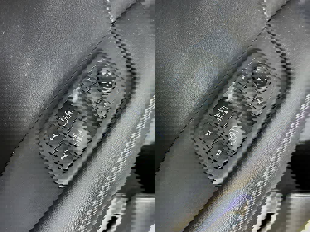 Used 2018 Dodge Challenger GT w/ Driver Convenience Group image 28