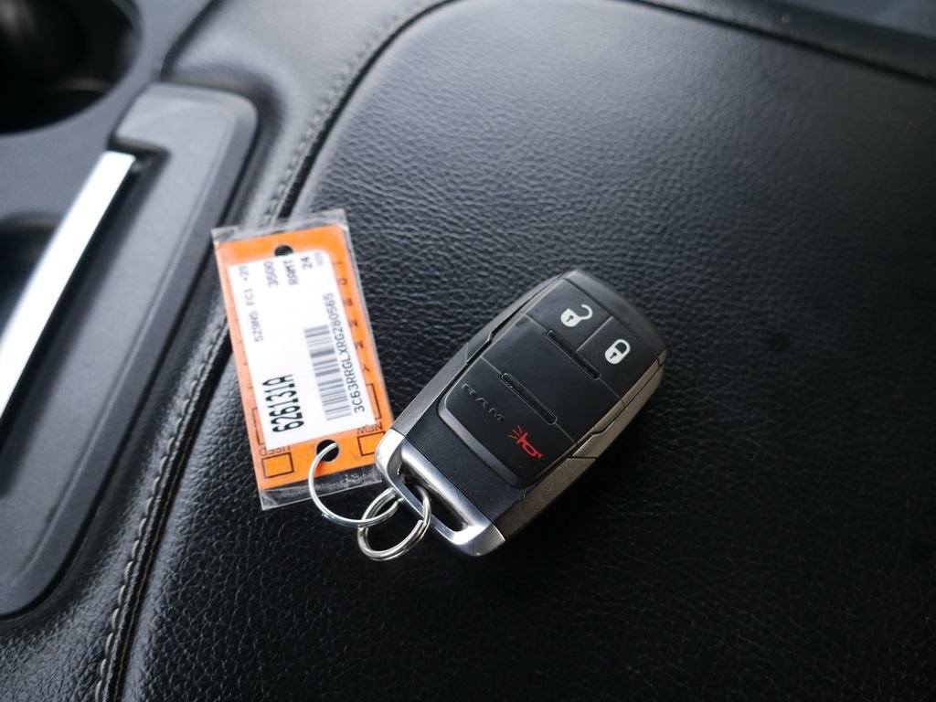 Certified 2024 RAM 3500 Tradesman w/ Chrome Appearance Group image 31