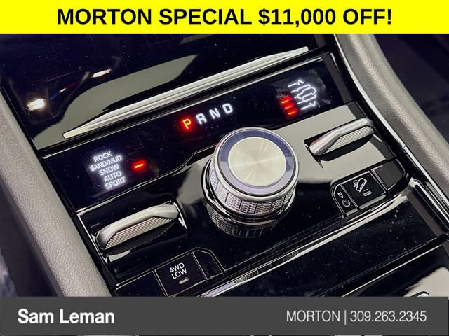 New 2025 Jeep Grand Cherokee L Summit w/ Obsidian Package image 17