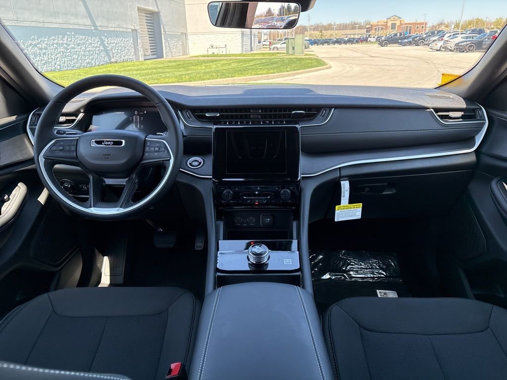 New 2026 Jeep Grand Cherokee Laredo X image 10