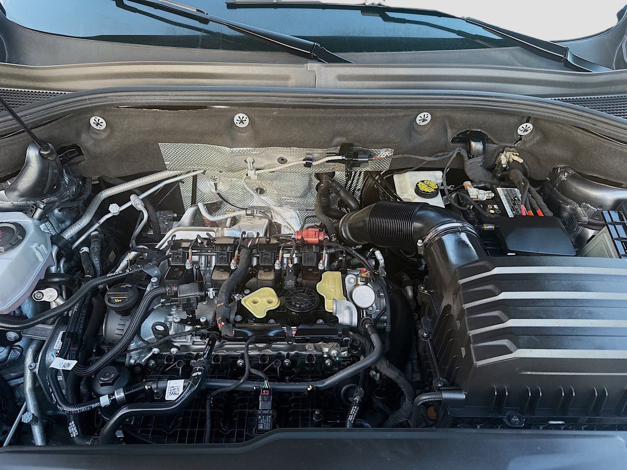 Used 2024 Volkswagen Atlas SE image 36