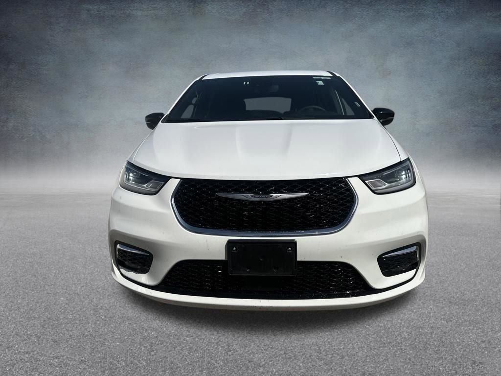 Used 2025 Chrysler Pacifica Select image 38