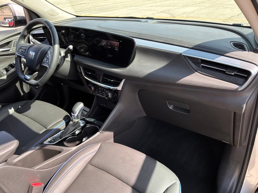Used 2025 Buick Encore GX Sport Touring w/ Comfort Package FWD image 31