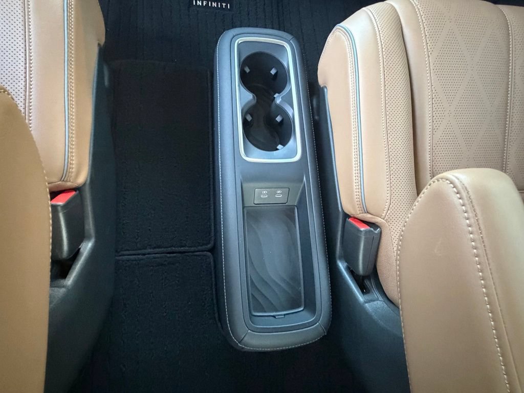 Used 2025 INFINITI QX80 Sensory AWD/4WD image 29