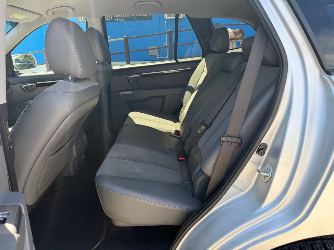 Used 2011 Hyundai Santa Fe SE AWD/4WD image 12