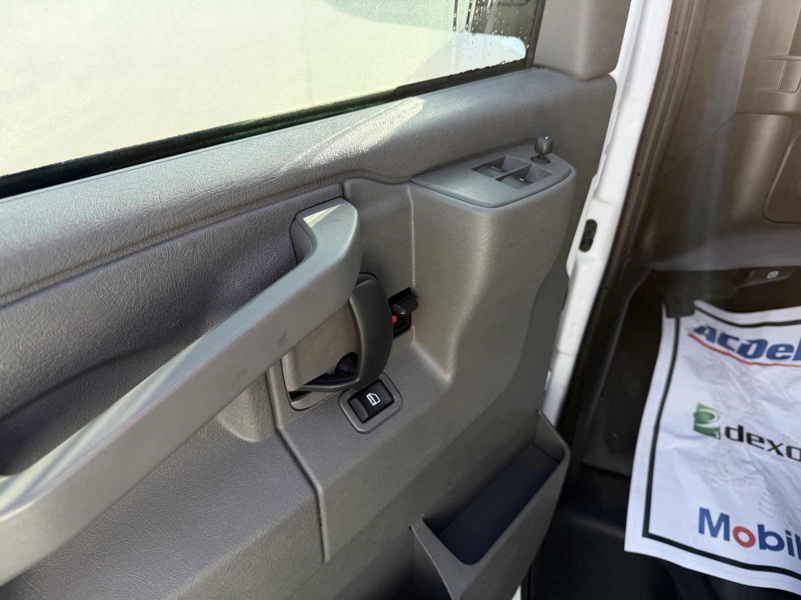 Used 2023 Chevrolet Express 2500 w/ Driver Convenience Package image 17