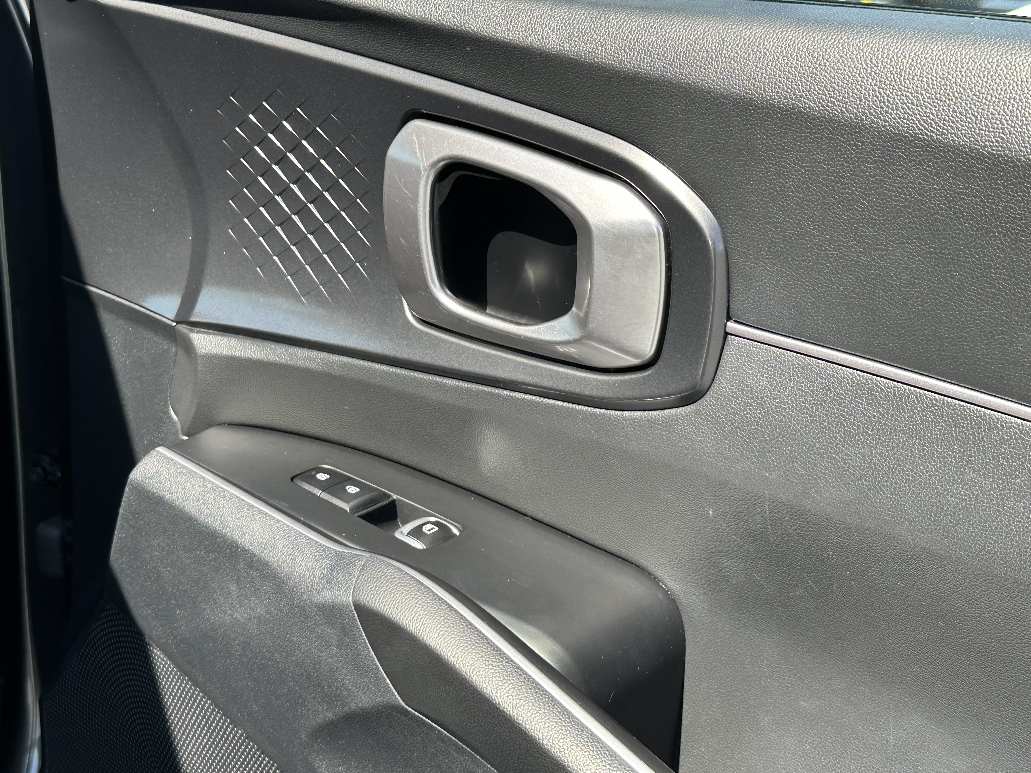 Certified 2023 Kia Sorento S FWD image 18