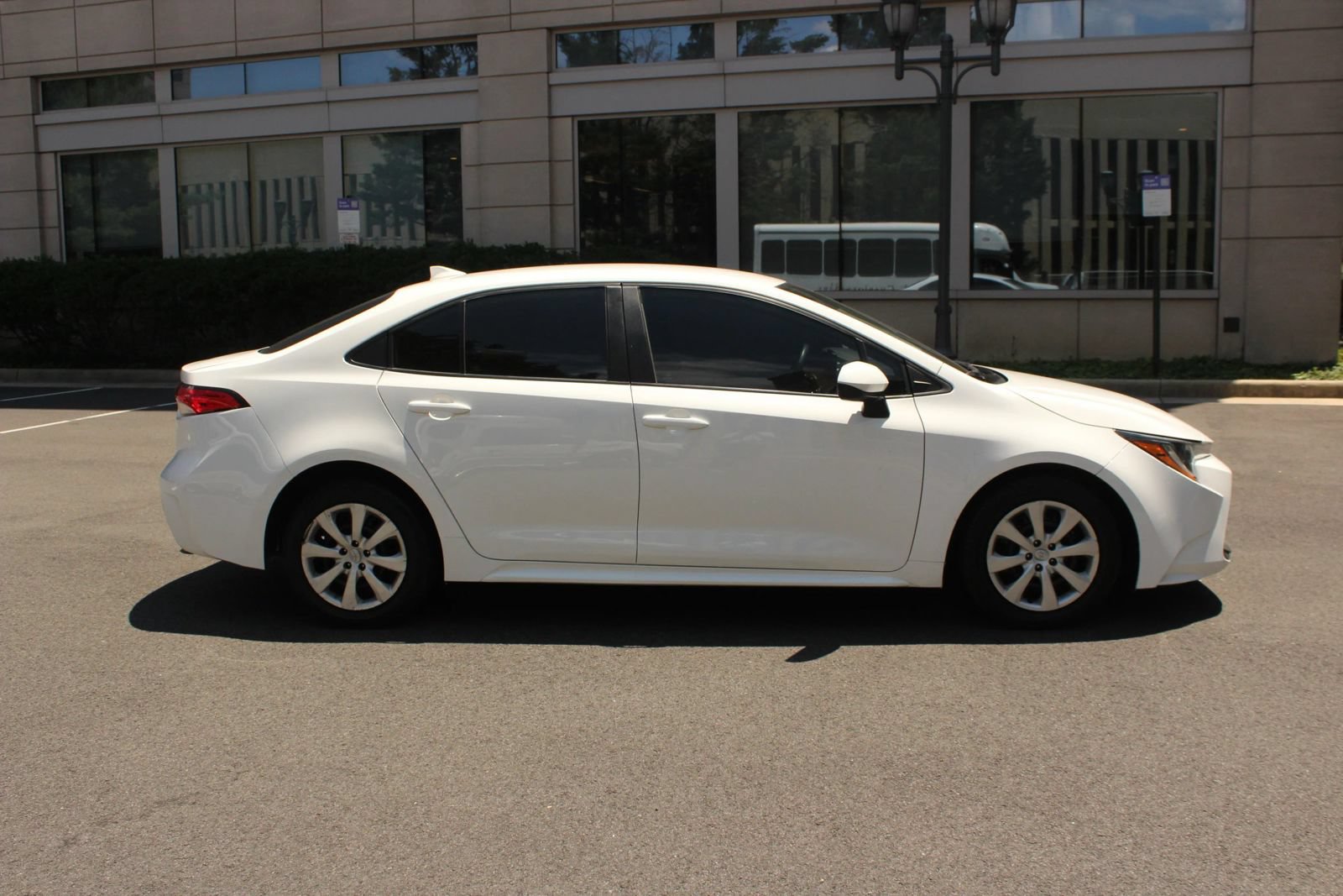 Used 2023 Toyota Corolla LE FWD image 6