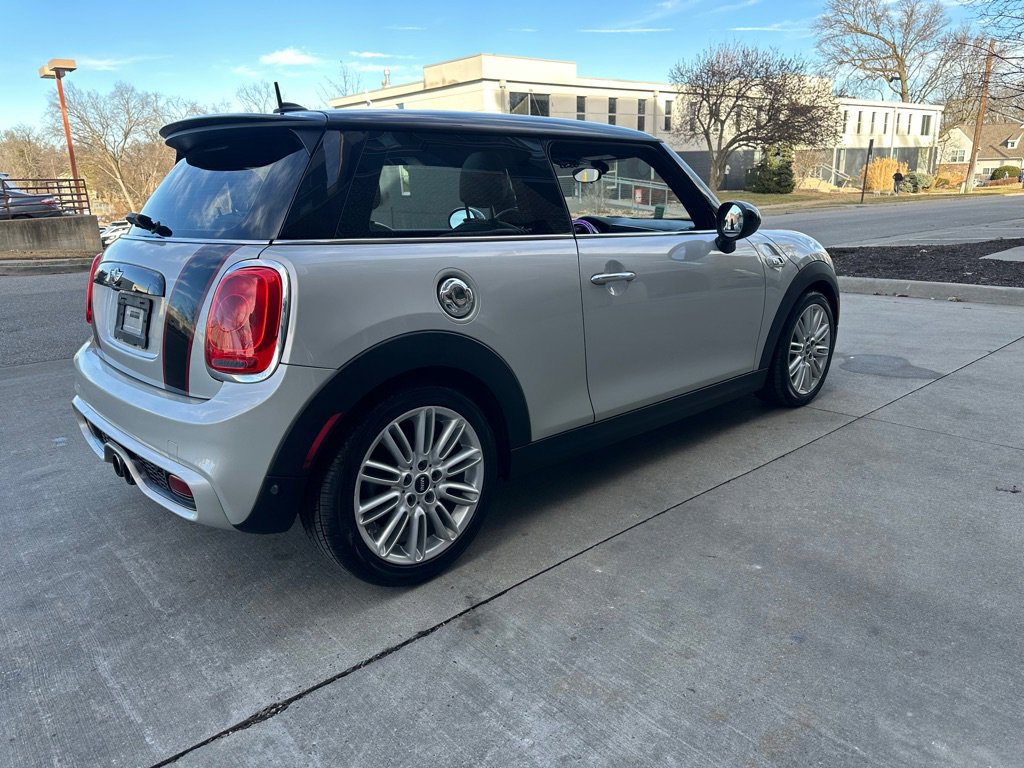 Used 2015 MINI Cooper S image 6