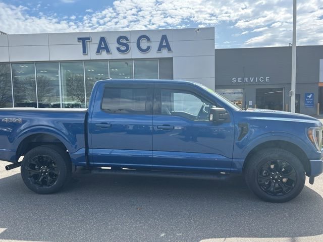 Used 2022 Ford F150 XLT w/ XLT Black Appearance Package image 12