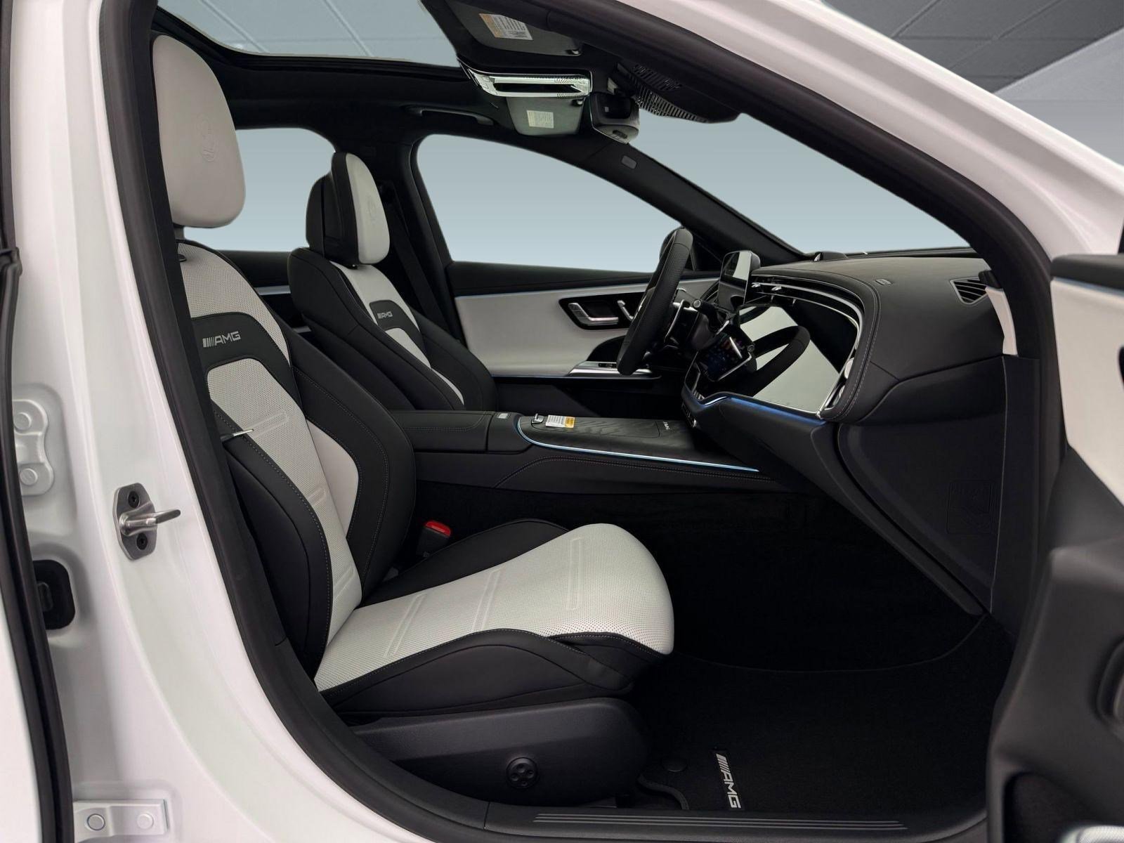 New 2026 Mercedes-Benz E 53 AMG e 4MATIC Sedan image 23