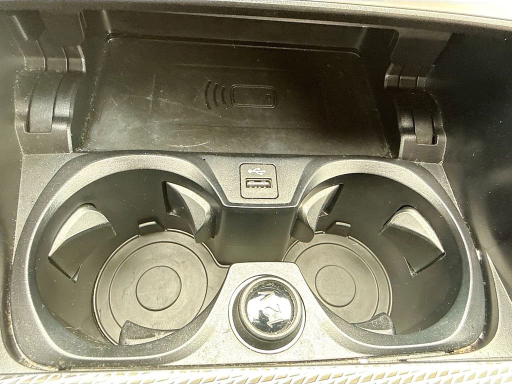 Used 2023 BMW 430i Convertible w/ M Sport Package image 28