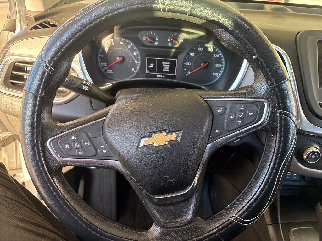 Used 2020 Chevrolet Equinox LS w/ LPO, Floor Liner Package FWD image 9