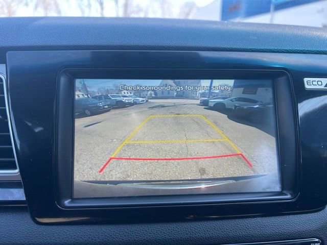 Used 2017 Kia Niro Touring image 29
