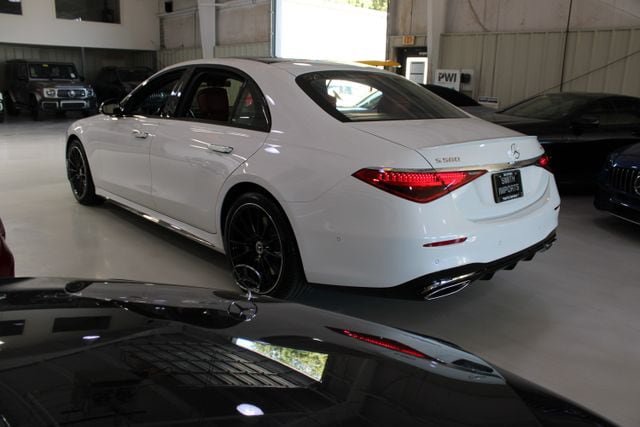 Used 2025 Mercedes-Benz S 580 4MATIC Sedan w/ AMG Line Package image 45