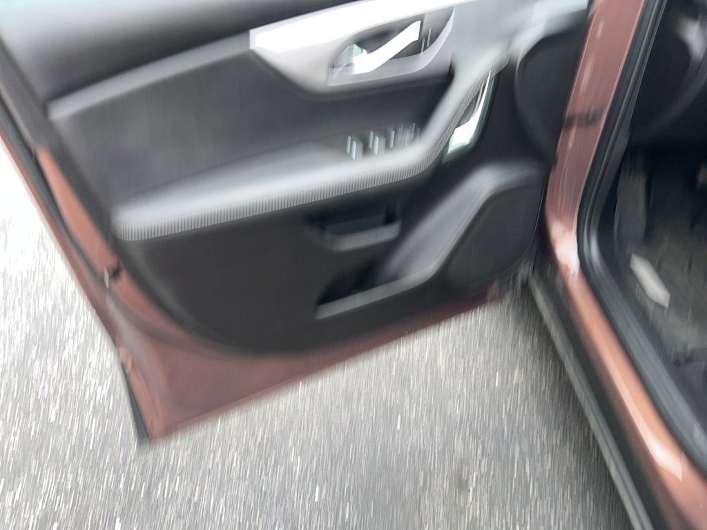 Used 2024 Chevrolet Blazer LT w/ Midnight/Sport Edition image 11