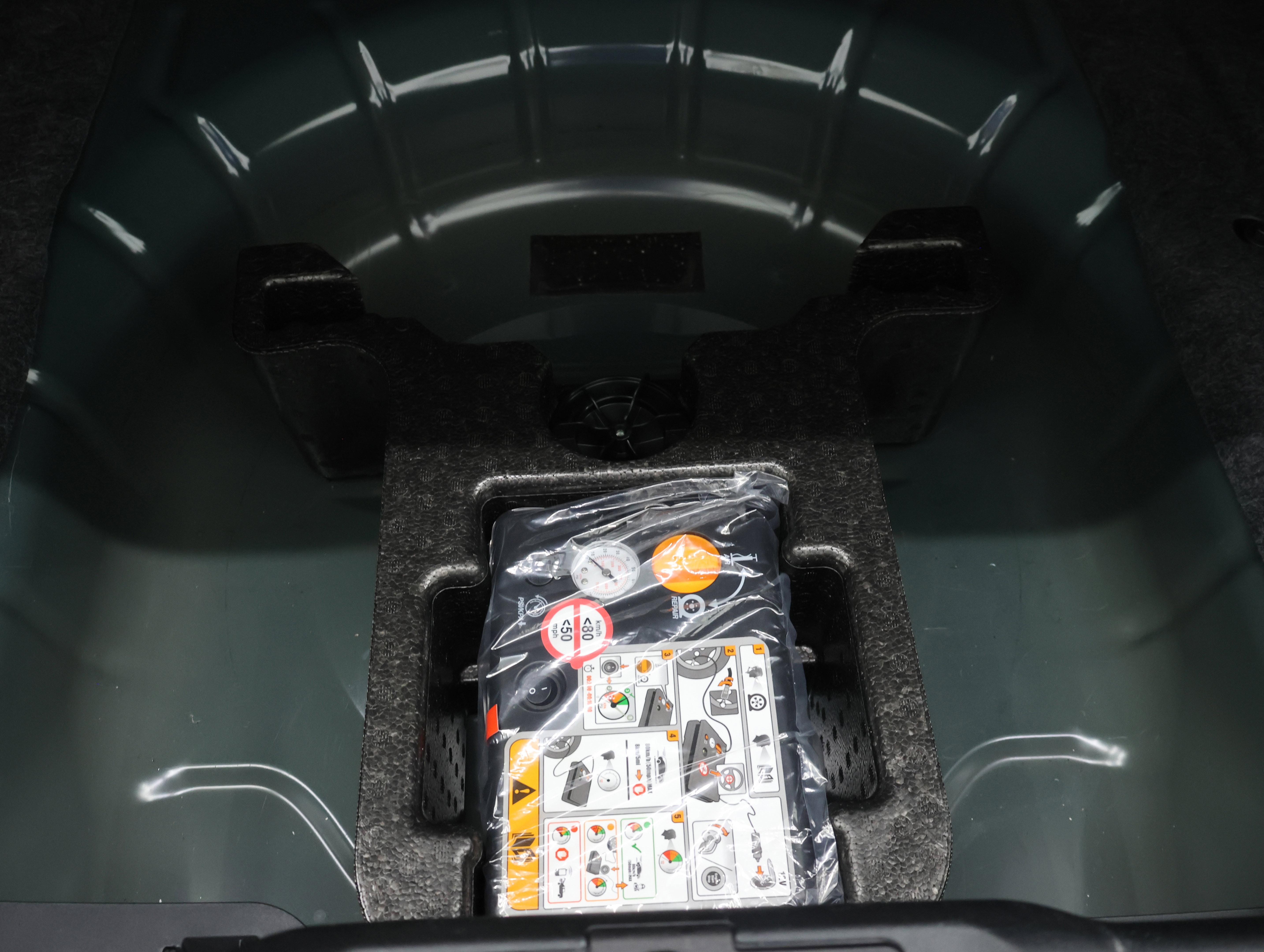 Used 2019 Ford Mustang Bullitt w/ Bullitt Electronics Package RWD image 28