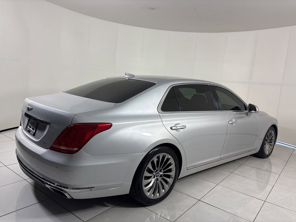 Used 2017 Genesis G90 5.0 Ultimate image 5