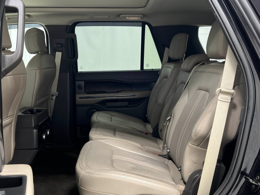 Used 2020 Ford Expedition Limited w/ Equipment Group 301A AWD/4WD image 35