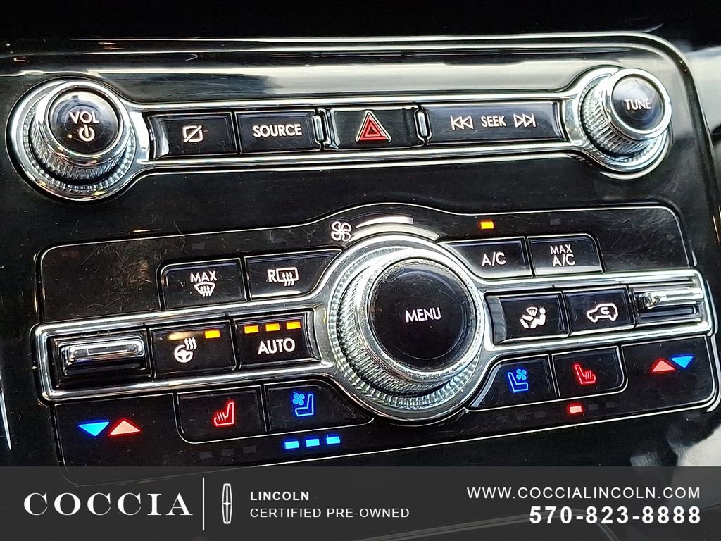 Used 2022 Lincoln Corsair AWD w/ Equipment Group 101A image 15