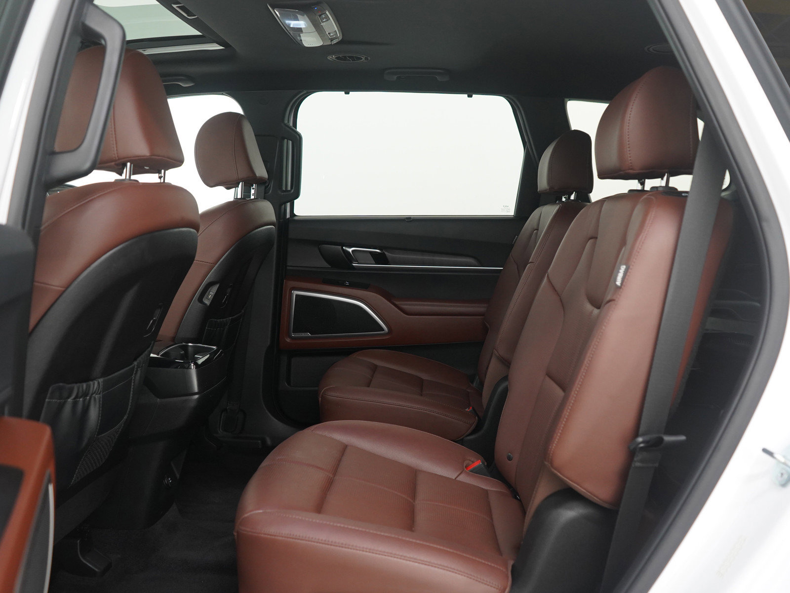 Used 2024 Kia Telluride EX w/ EX Captain's Chair Package image 22