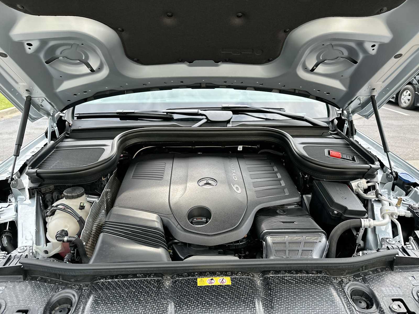 Used 2026 Mercedes-Benz GLS 450 4MATIC image 33
