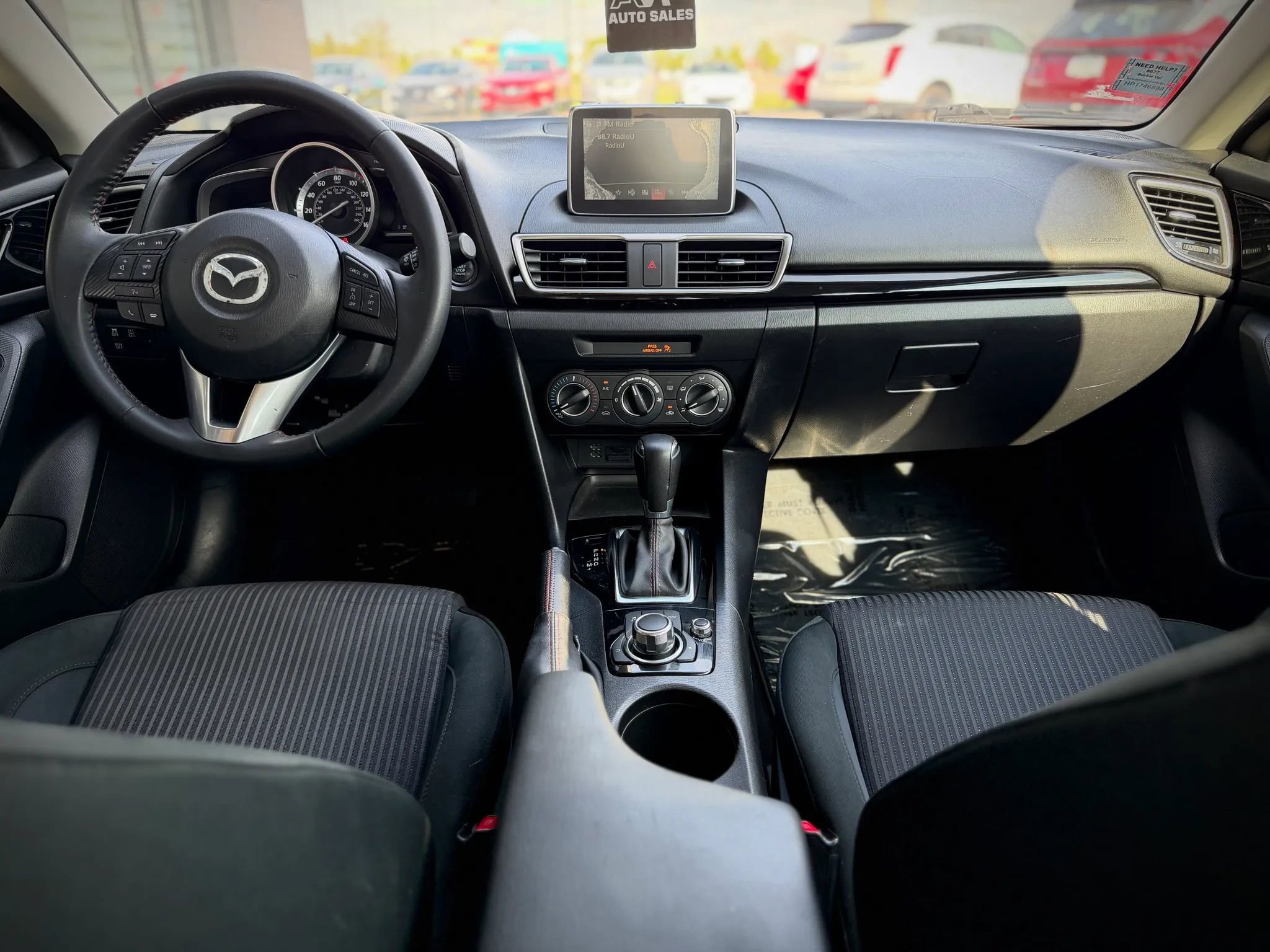 Used 2015 MAZDA MAZDA3 i Touring FWD image 9