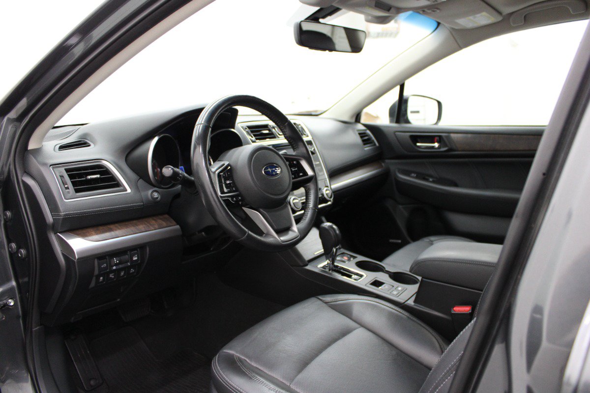 Used 2018 Subaru Outback 3.6R Limited AWD/4WD image 7