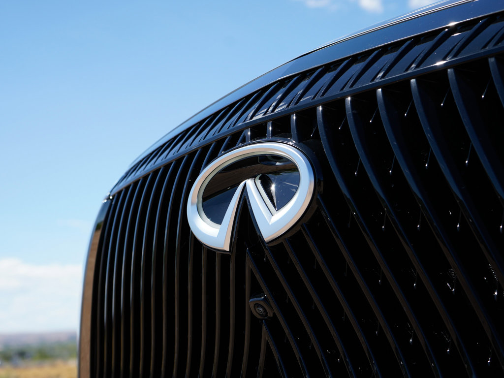 New 2026 INFINITI QX80 Autograph image 2