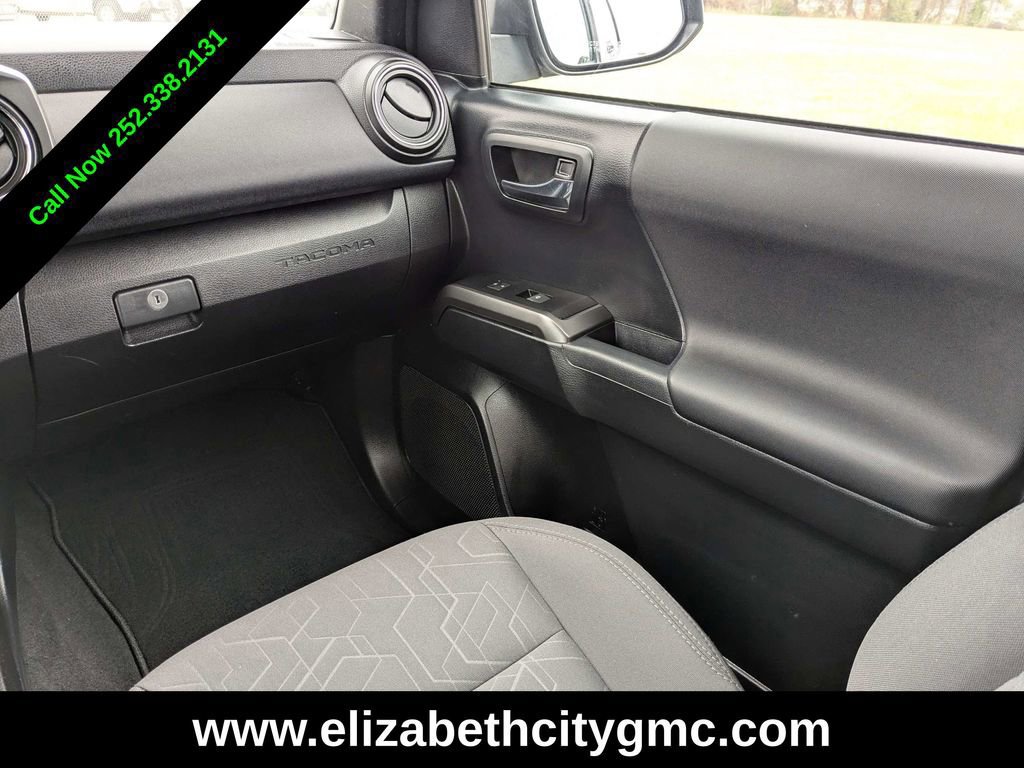 Used 2019 Toyota Tacoma SR image 18