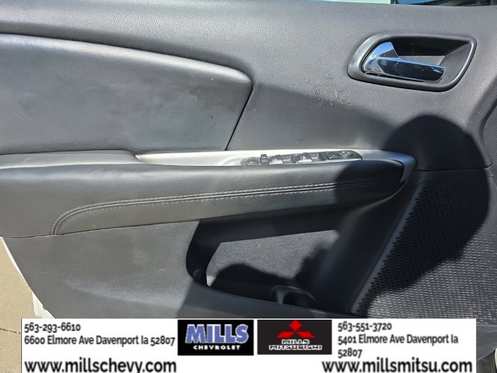 Used 2020 Dodge Journey SE w/ SE Popular Equipment Group FWD image 14