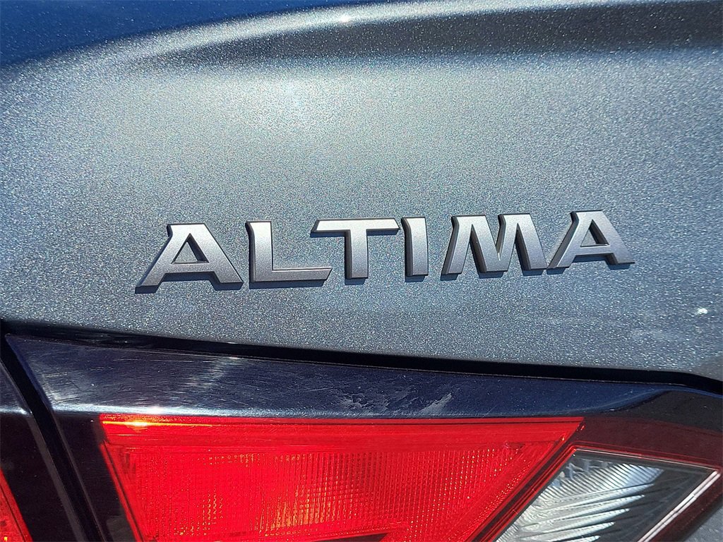 Used 2024 Nissan Altima 2.5 SV image 11