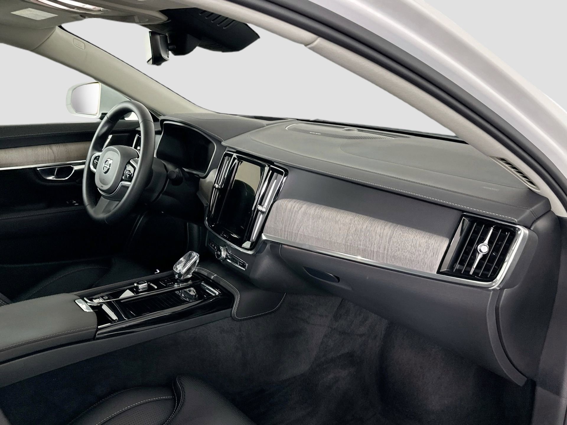 New 2025 Volvo S90 T8 Ultra image 27