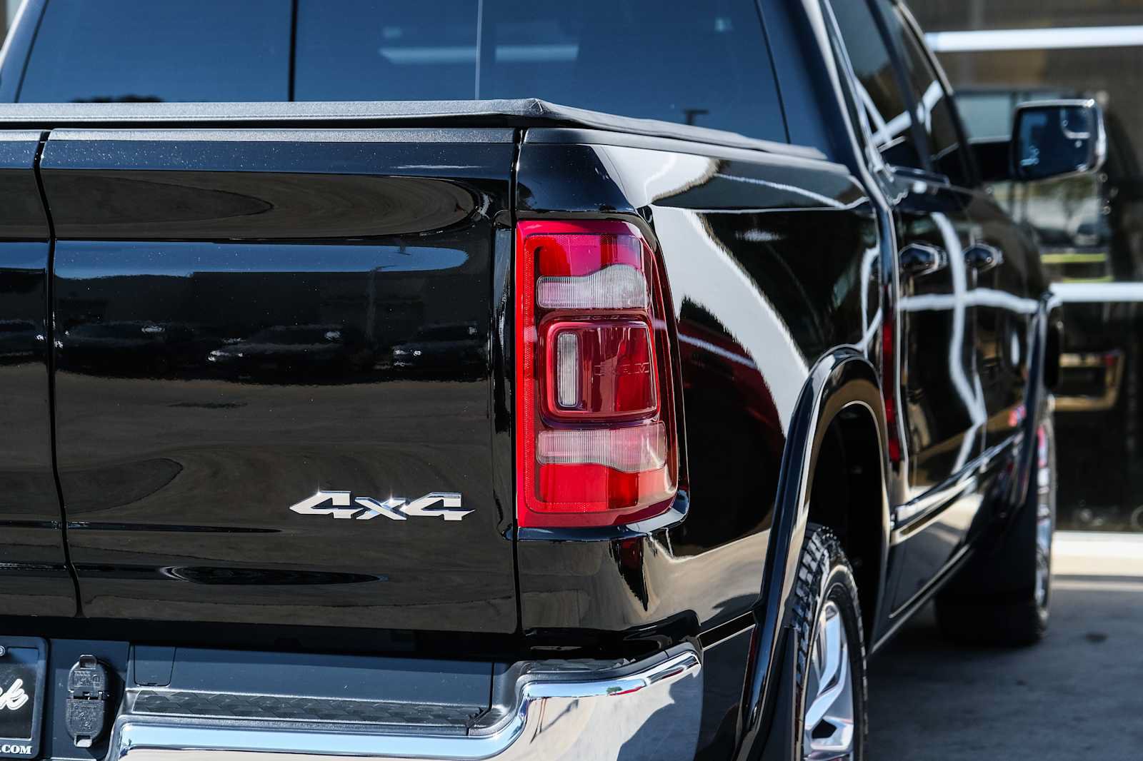 Used 2022 RAM 1500 Limited AWD/4WD image 14