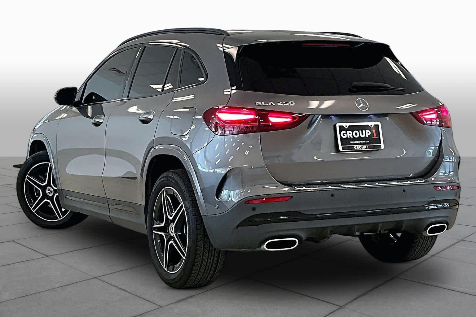 Used 2025 Mercedes-Benz GLA 250 image 11