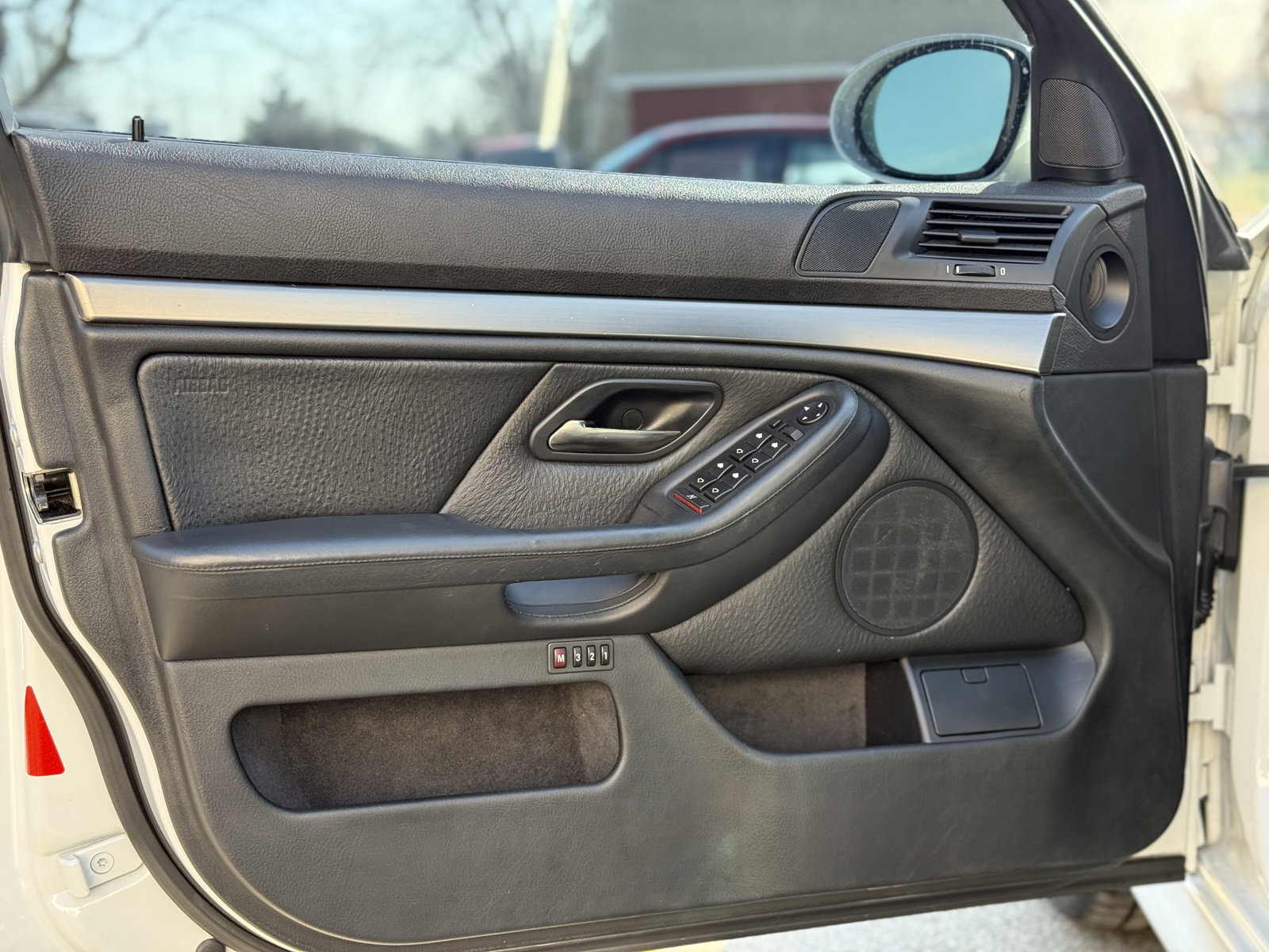 Used 2003 BMW M5 RWD image 37
