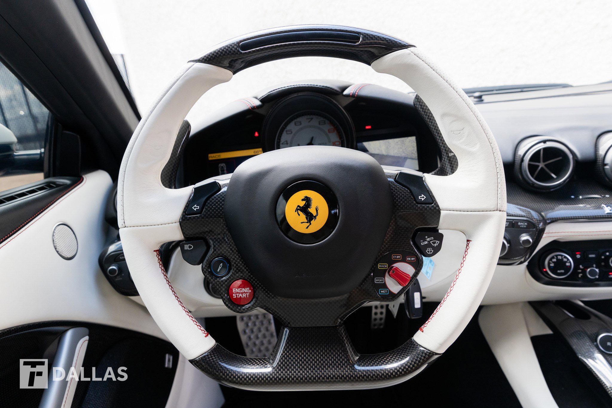 Used 2014 Ferrari F12 Berlinetta image 29