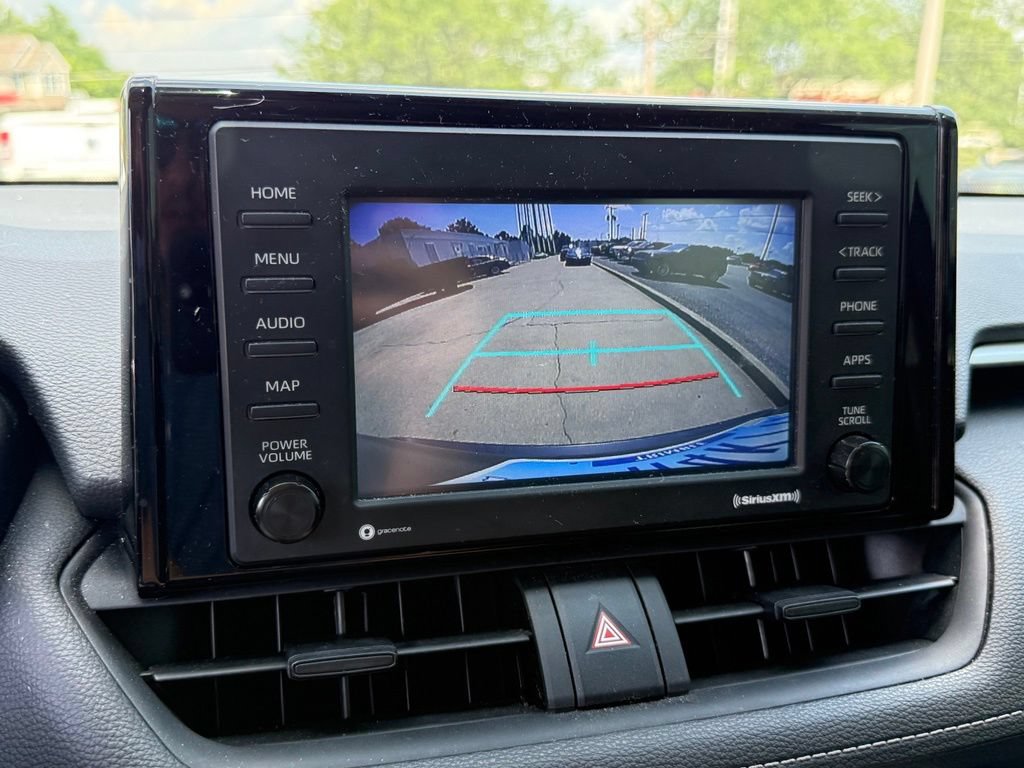 Used 2022 Toyota RAV4 XLE AWD/4WD image 20
