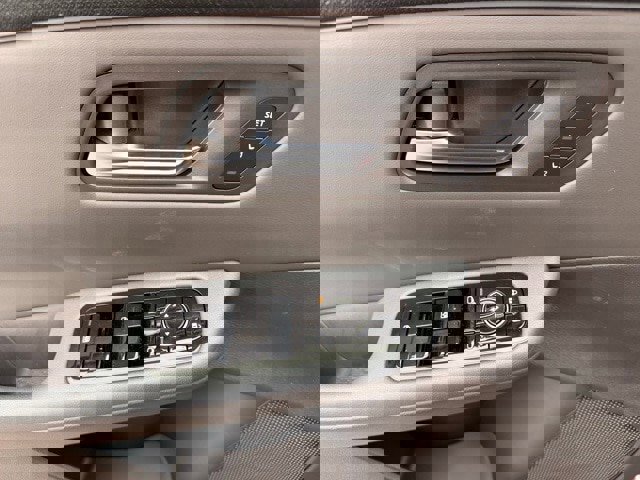 New 2026 Nissan Leaf Platinum+ w/ Cargo Package (Platinum+) image 11