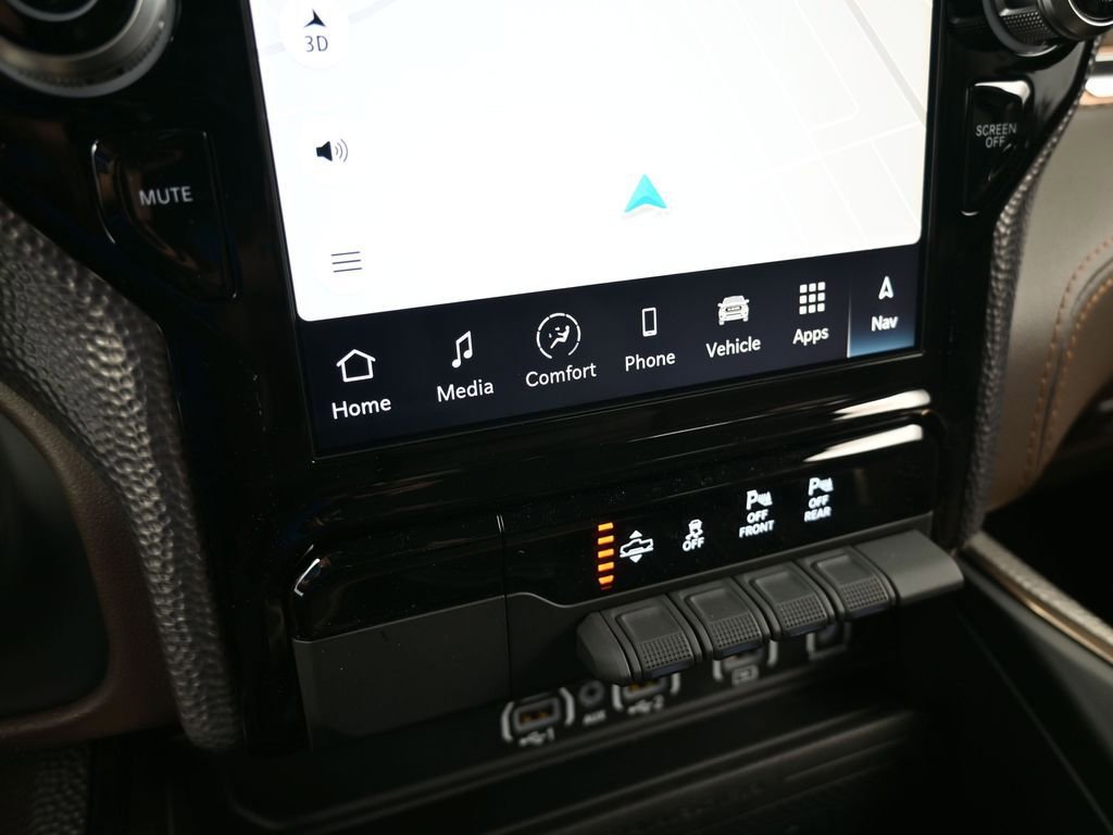 Used 2025 RAM 1500 Limited image 21