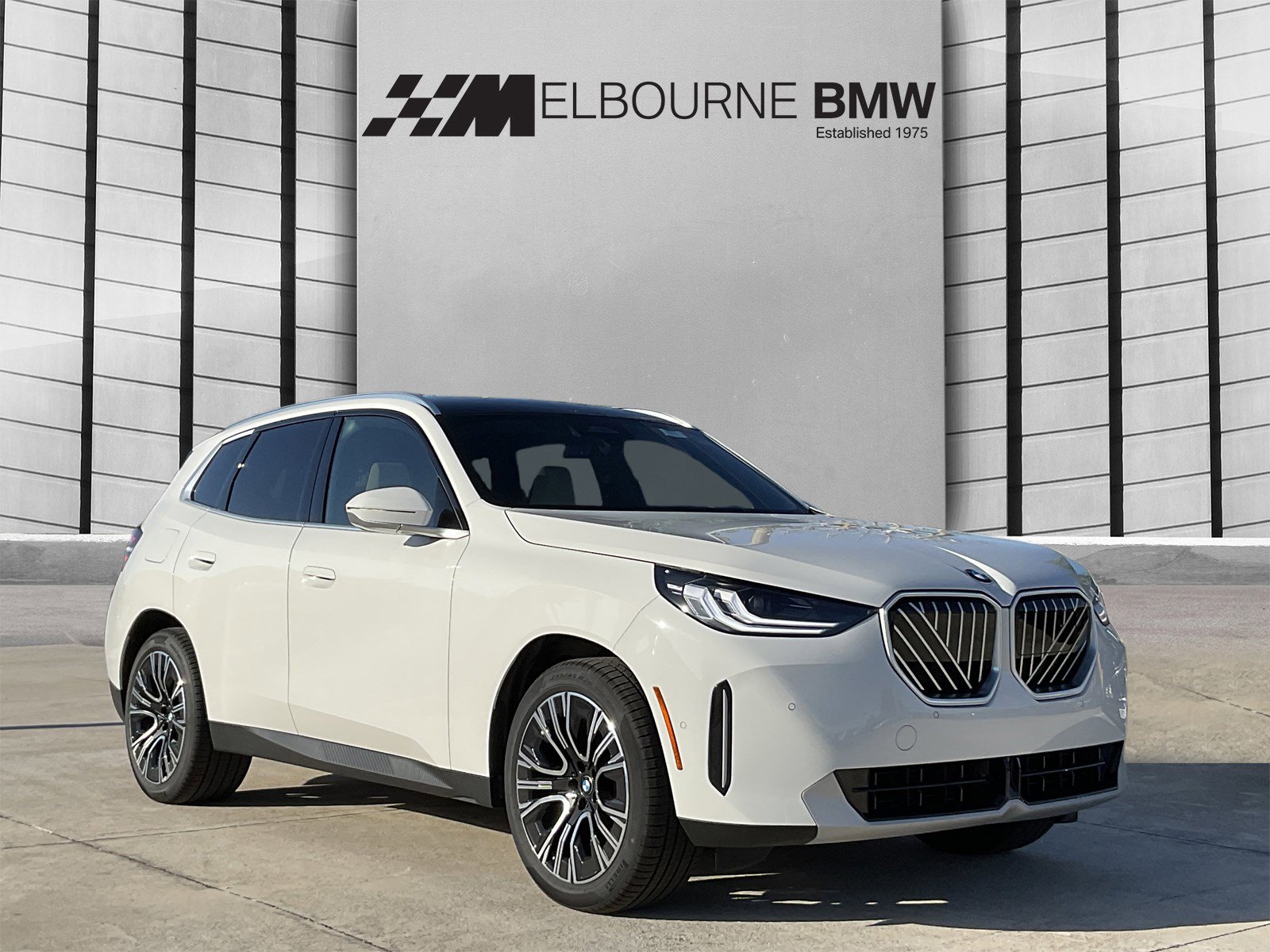 New 2025 BMW X3 xDrive30i w/ Convenience Package