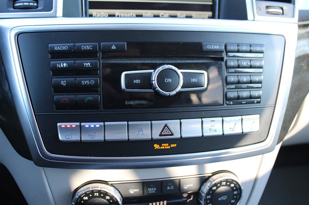 Used 2015 Mercedes-Benz GL 320 BlueTEC 4MATIC image 31