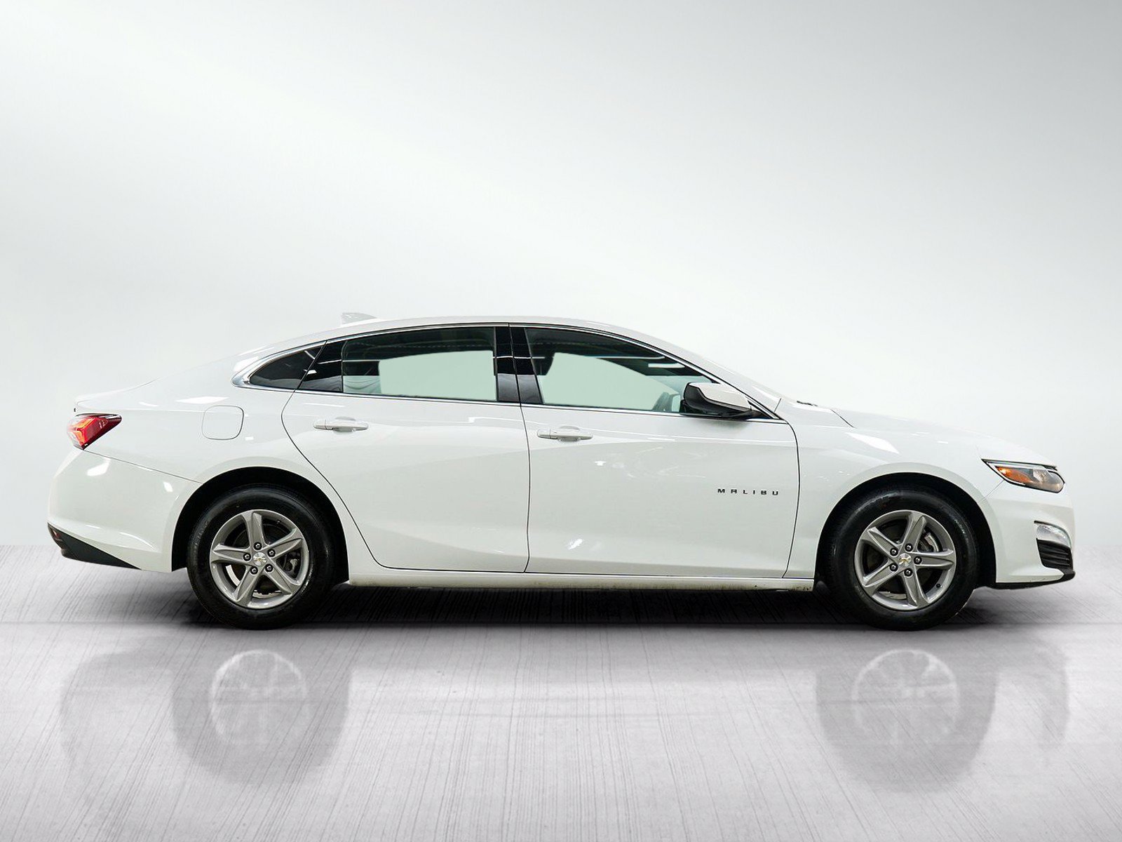 Used 2022 Chevrolet Malibu LT FWD image 6