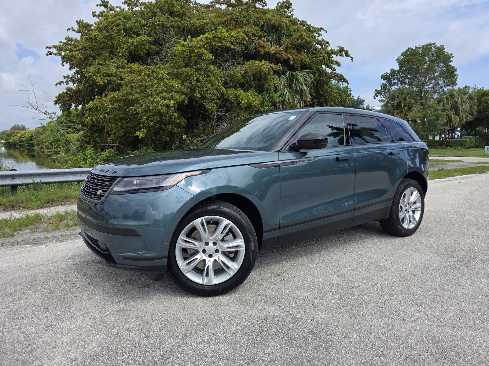 New 2026 Land Rover Range Rover Velar S AWD/4WD video 1