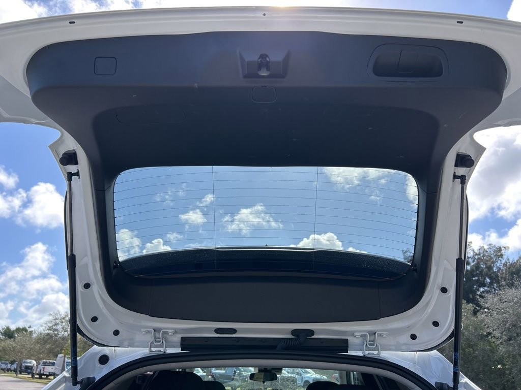 Used 2024 Chevrolet Trax LS w/ Driver Confidence Package image 46